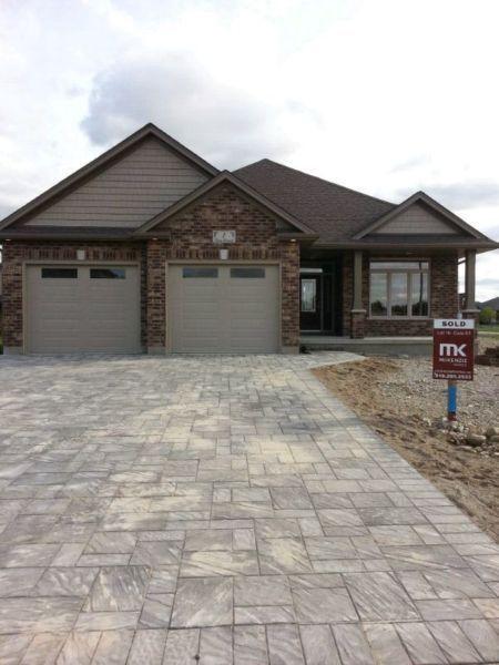 Beautiful Bungalow in Thamesford-Just over a year old!