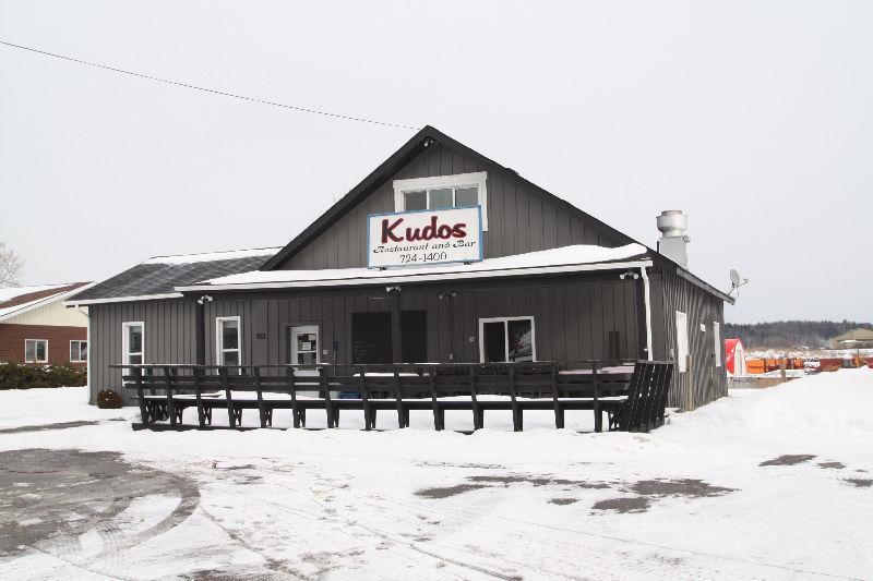 KUDOS RESTAURANT & BAR