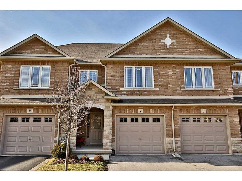 OPEN HOUSE - 7 Carnation St, Stoney Creek Sun Feb 21 from 2 to 4