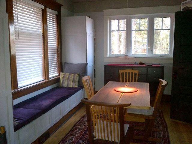 TWO ROOMS IN BEAUTIFUL HOME IN UPTOWN WATERLOO