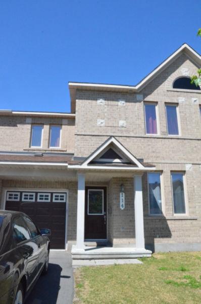 Spacious Townhome in Chapman Mills, Barrhaven from April/May