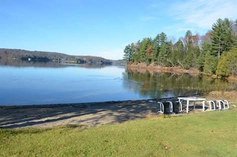 House 3 cottages 3.65 acres 890' on Three Mile lake in