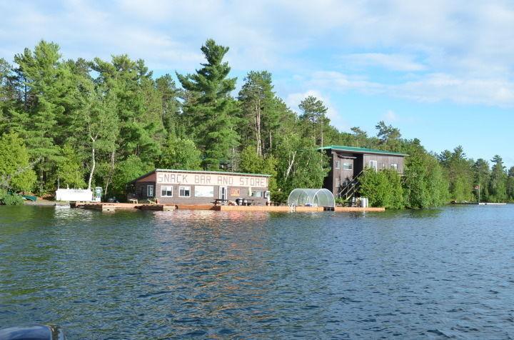 Loon Lodge open year around on 0.23 acre island on Temagami Lake