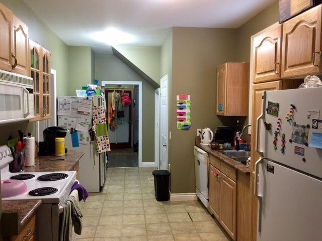 $500 ROOM FOR RENT- MAY to AUGUST