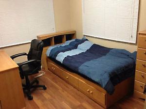 5 ROOM UNIT ON SEAGRAM DR, 2 MINUTE WALK TO BOTH UNIV