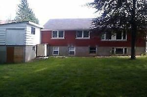 98 COLUMBIA ST W. - ROOMS FOR RENT NEAR UW AND WLU!