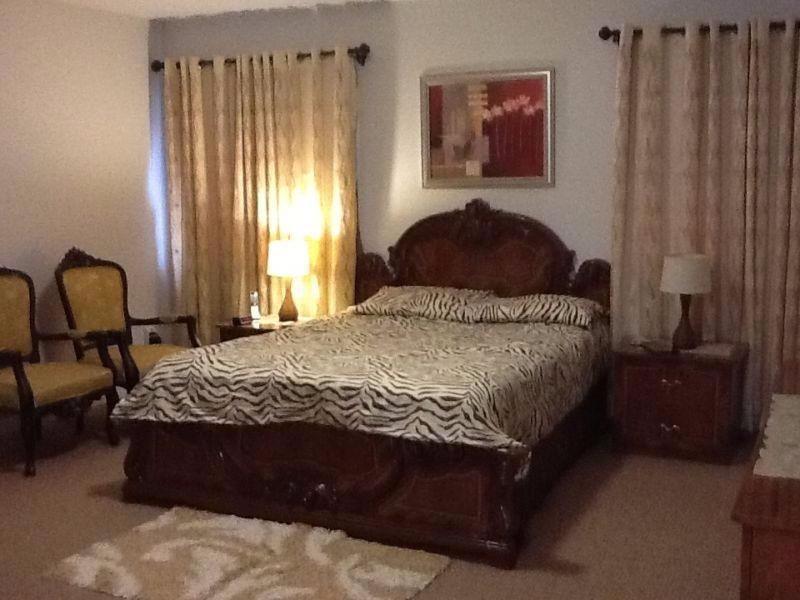 FURNISHED ROOMS ON MONTH TO MONTH BASIS NEAR BOARDWALK MALL