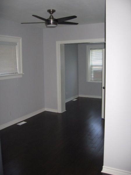 **DOWNTOWN QUEENS 2 BEDROOM**ALL INCLUSIVE**FREE WIFI