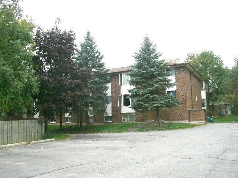 Quiet Building-Great Location- 826 Fairbairn, 2 Bdrms - Apr 1st