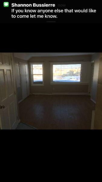 2 bedroom upstairs unit. $800 plus utilities