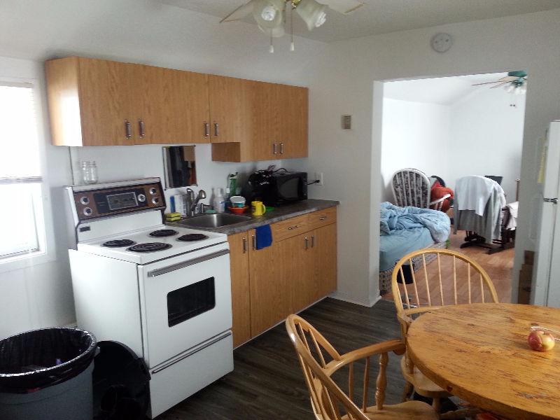 **FOR RENT: 143 FIFTH AVE: SUITE # 7 IN ,ON **