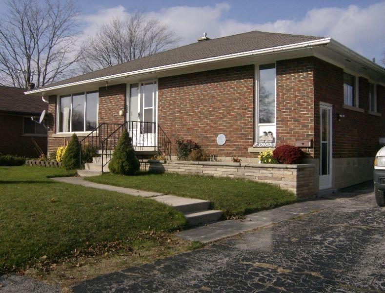 $168,000.00~~OWNER WANTS THIS ALL BRICK BUNGALOW S-O-L-D!!