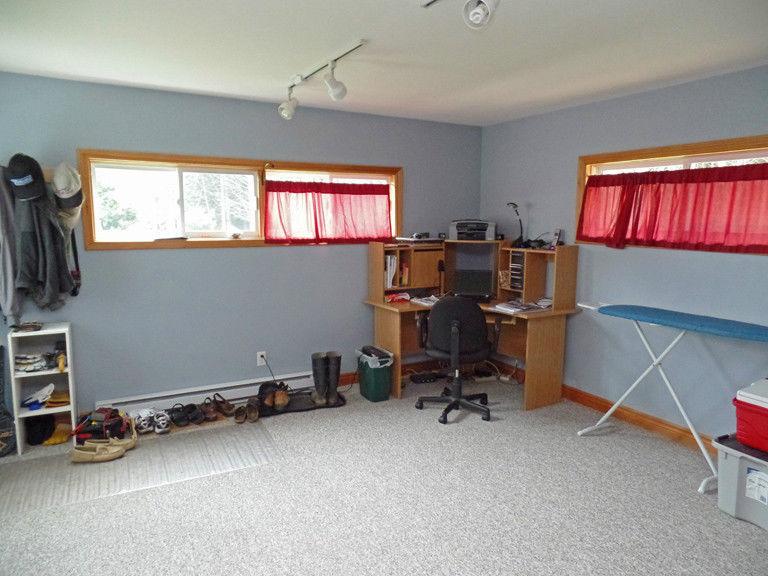 REDUCED! Cute & Cozy Bungalow on the Outskirts of Kincardine