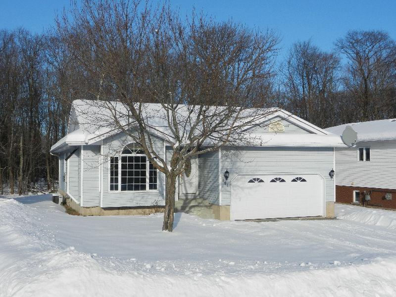 161 Panoramic Drive, Spacious Bungalow priced to sell!