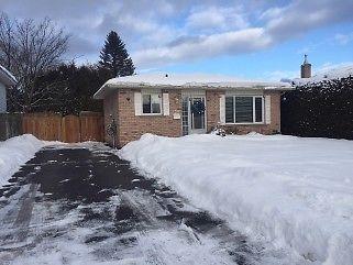 FOR SALE! 154 Parkland Cres