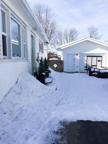 OPEN HOUSE SUN 1-3 @ 4 BAY ROAD DEAD END STREET $189,900