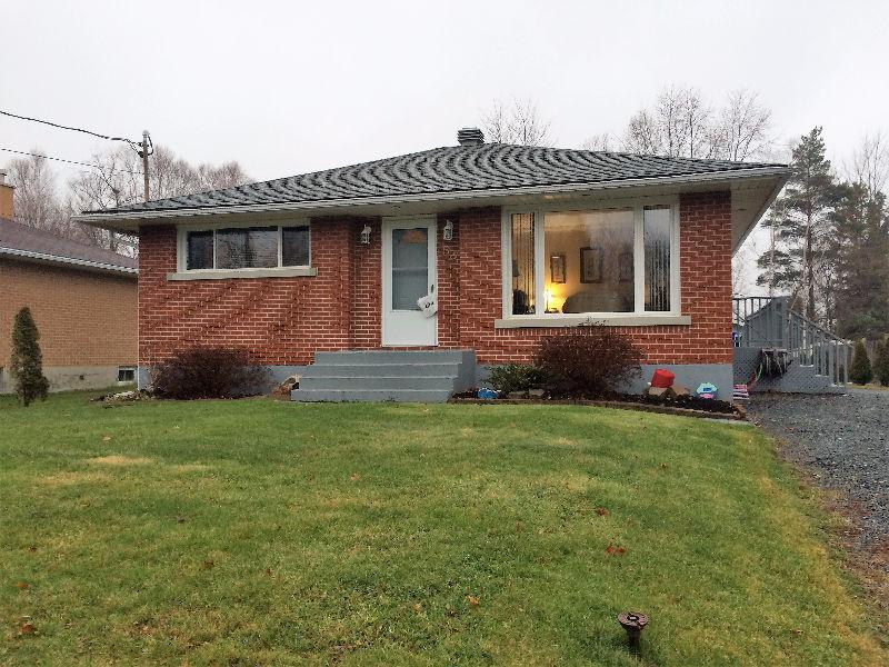 BRICK BUNGALOW WITH MANY RENOS!