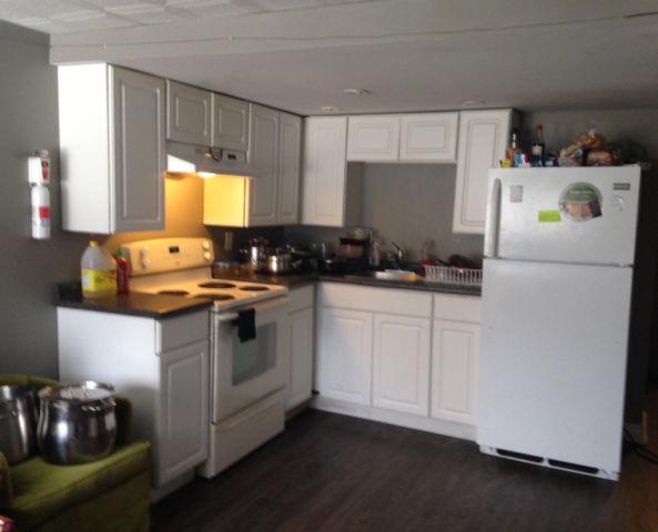 Glendale-Glenridge--- only 4 MIN BUS RIDE TO BROCK U