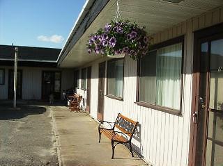 10 unit motel in Chapleau 3 hr NW of Sudbury