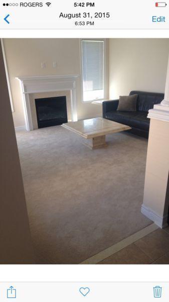 5min Walk to NOTL Campus * FEMALES only*