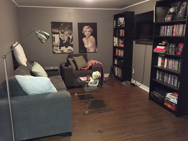 ONE ROOM LEFT! - Awesome 2 BDR Student Apartment - May 1st