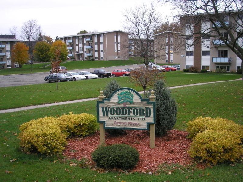 Excellent Neighbourhood! 1 bedroom unit available May 1st