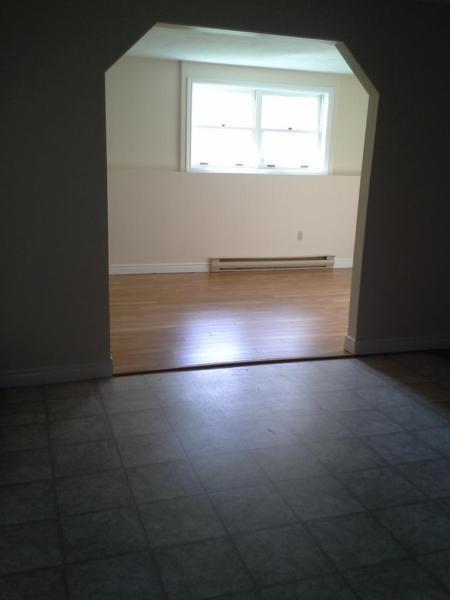 2BR KENSINGTON RD. LOWER LEVEL H/HW/ELECTRICITY $790