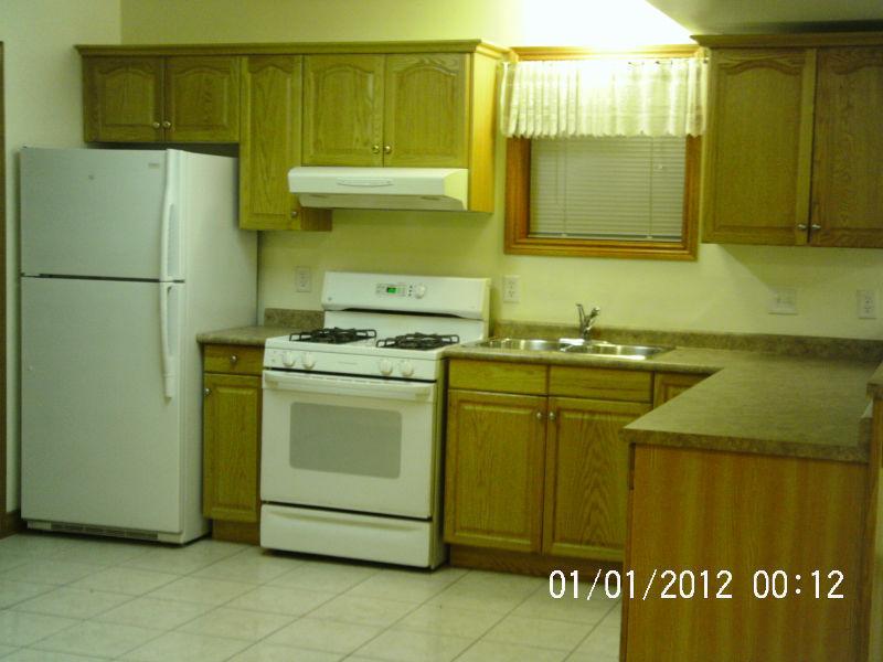 South Windsor - 2BR + large office, FP & Private Patio - March 1