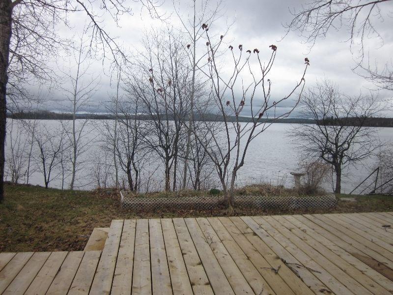 Chalet 4 saison bord de l'eau Lac Thiblemont (obaska)