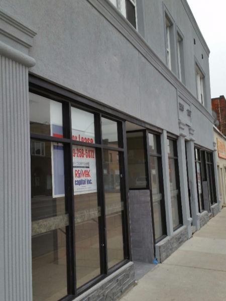 ***PRIME UPDATED RETAIL SPACE FOR LEASE- WALKERVILLE