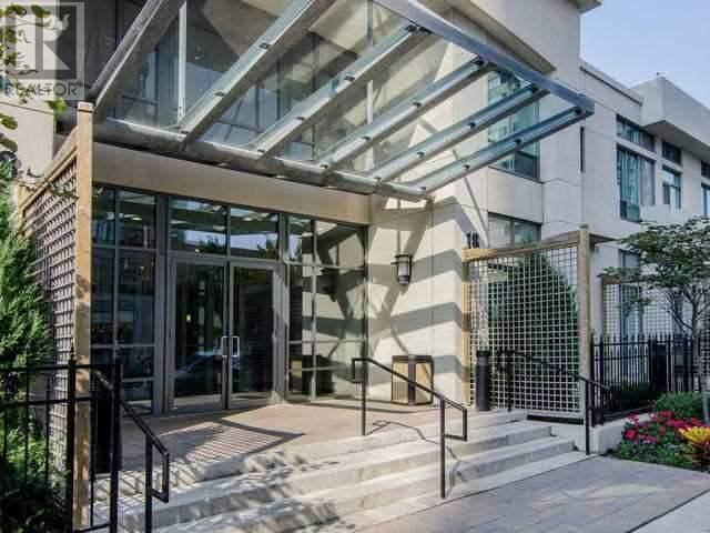 ** Spacious + Bright Upgraded One-Bedroom Plus Den **