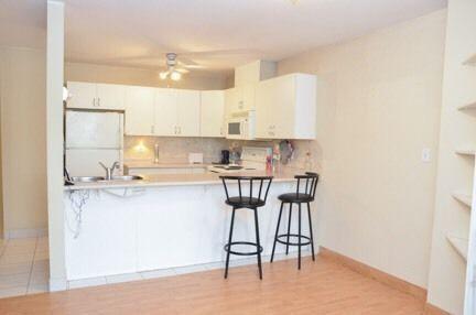 New Listing! 540 Ouellette #3F