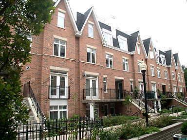 Affordable Townhouse At Yonge & Eglinton Prime Location