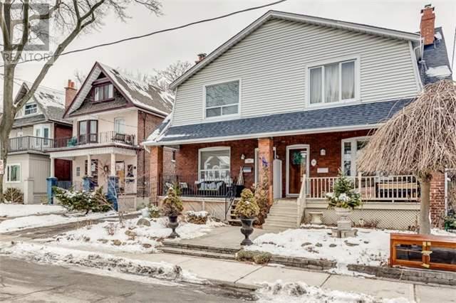 ** Beautiful Bright Open Concept Home, A Must See! **