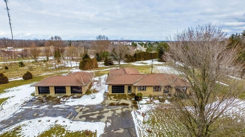 Country Home Near Tillsonburg - Open Sat Feb 27th 2pm-4pm