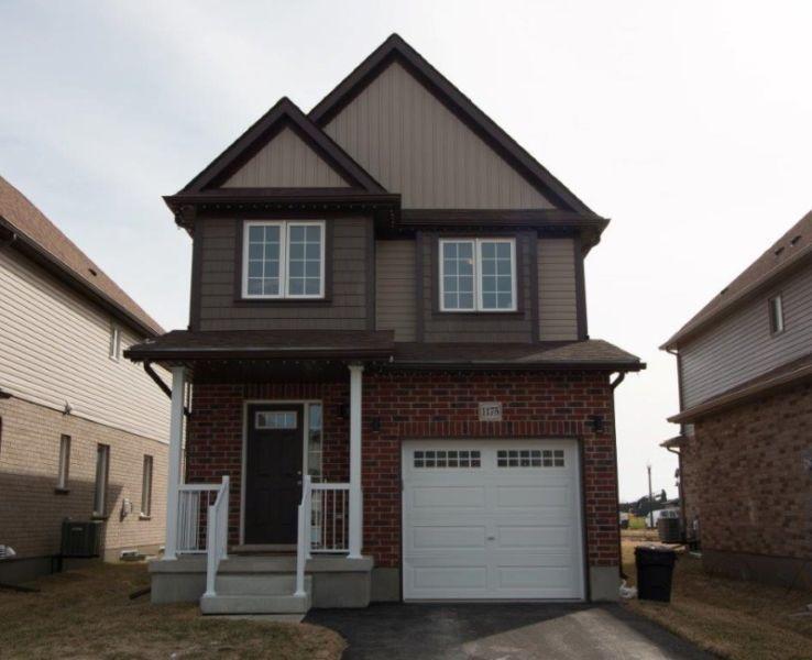 GORGEOUS 3 BED HOME W FINISHED BASEMENT