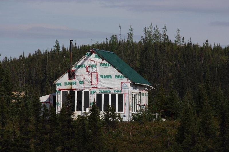 chalet a vendre chasse et peche bord du lac de feu