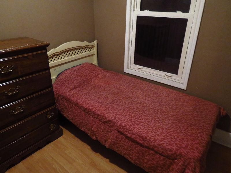 All-Inclsv Furnished Student Room Avlb Immediatly, March