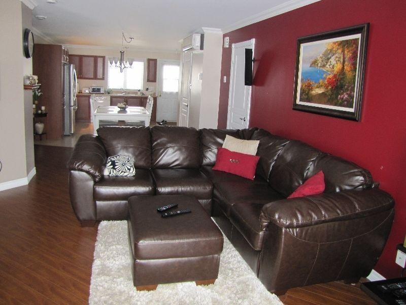 4 1/2 style condo, mois gratuit, 1200pi ca