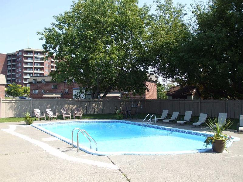 5 1/2 secteur Lac Boivin - Piscine Creusé