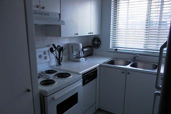 Completely furnished 1 bedroom, ideal location