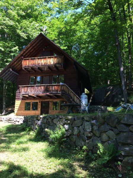 JOLI CHALET RUSTIQUE * MORIN-HEIGHTS *