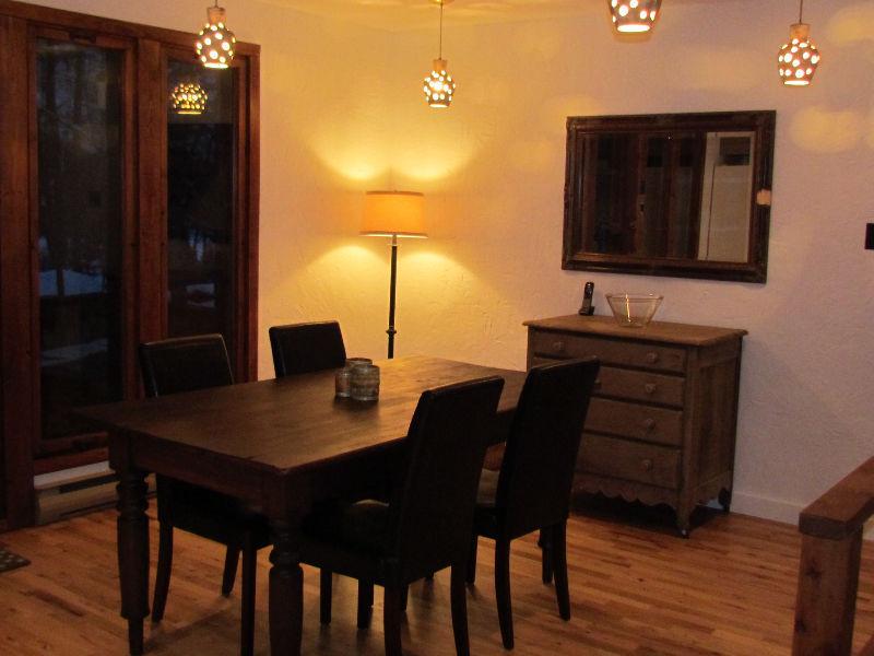 JOLI CHALET RUSTIQUE * MORIN-HEIGHTS *