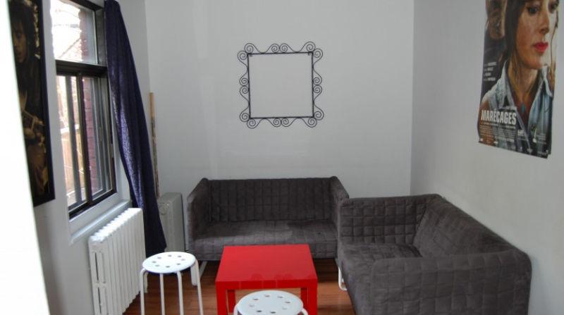 Available 1 May- Room for rent 5 min metro Berri UQAM all inclus