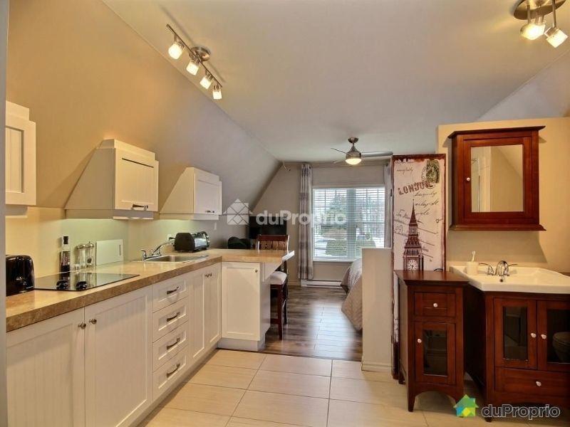 Luxueux Loft meublé tout inclus location au mois ou semaine