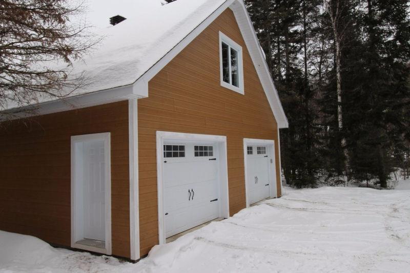 Maison bord de l'eau + accès lac Archambault (St-Donat)