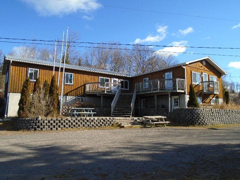 Maison de 8 chambres sur le bord de l'eau