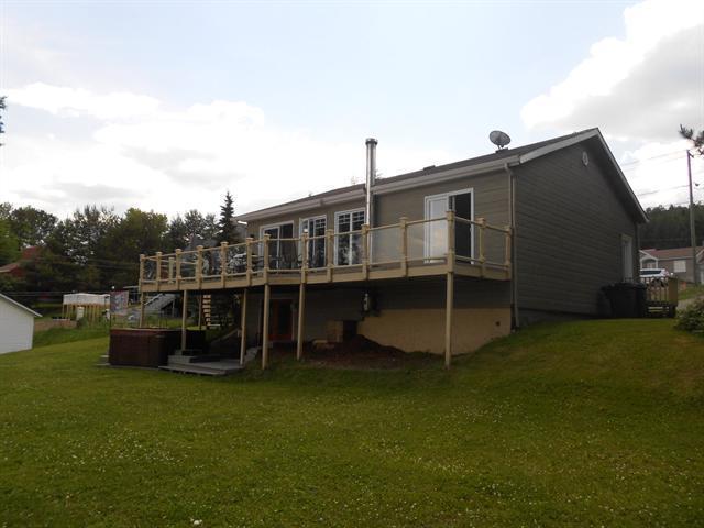 Maison - à vendre - Pohénégamook - 26174637