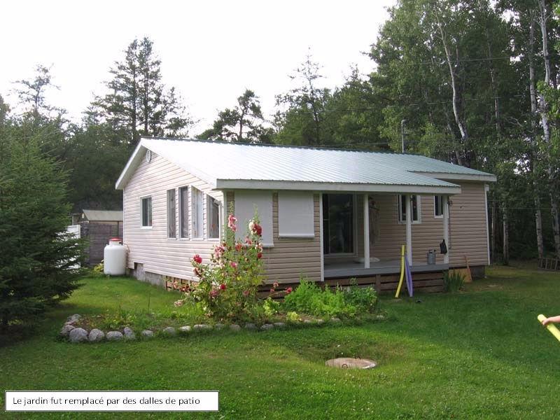 Chalet bord de l'eau - habitable à l'année