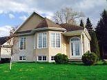 Val-belair: grand bungalow, 4 chambres, sans voisins arriere